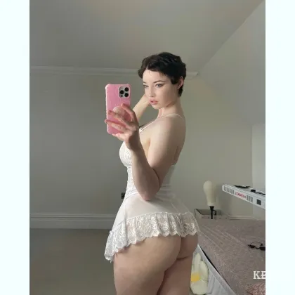 Я твоя сладкая загадка, любишь интригу?